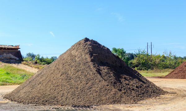 Black Dirt Delivery in Post Falls